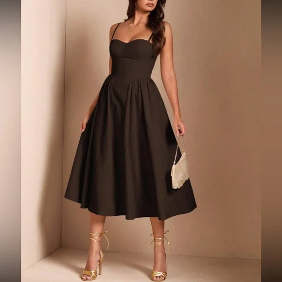 Elegant White Midi Dress - Picture 15 of 16